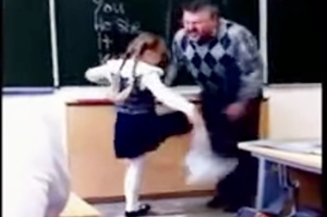 ¿©ÇлýÀÌ ¼ö¾÷Áß ¾ß´ÜÄ¡´Â ¼±»ý´Ô ±Þ¼Ò¸¦ ¹ß·Î¡¦